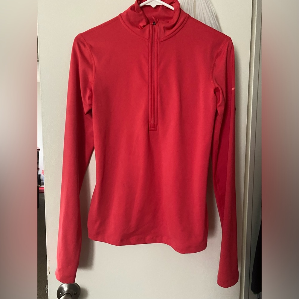 Nike dry fit pull over women NWT